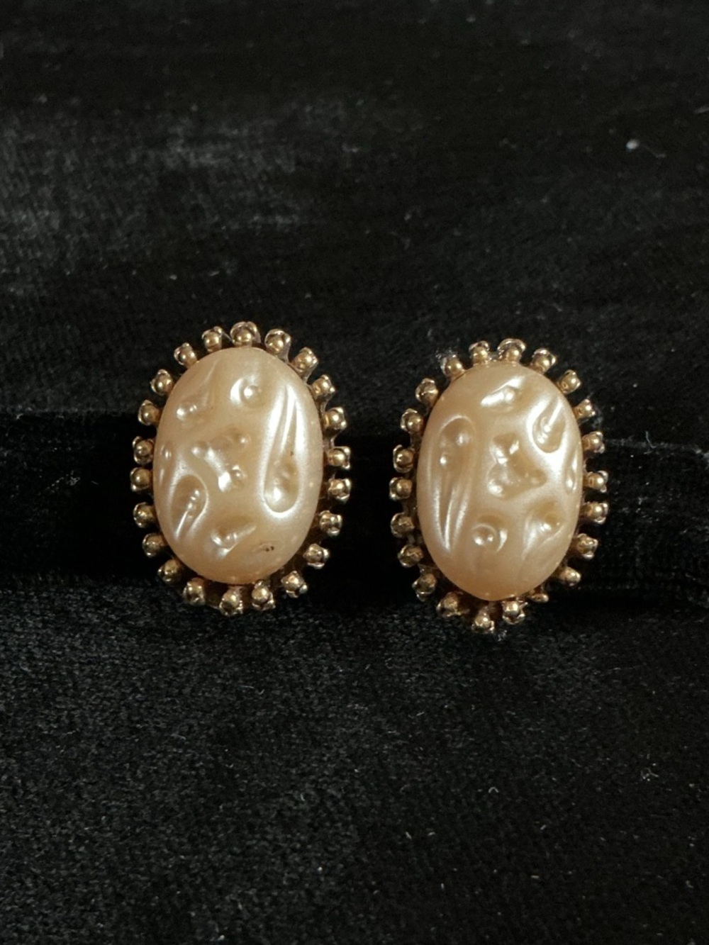 Coro VTG Baroque faux pearl earrings